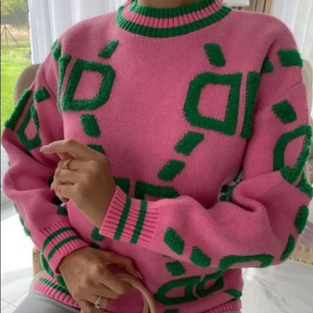 Eye catching fashion sweater/cardigan